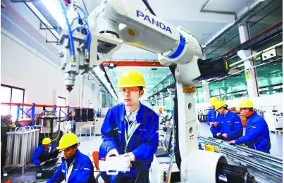 熊貓電子將實現(xiàn)“機器人造機器人”